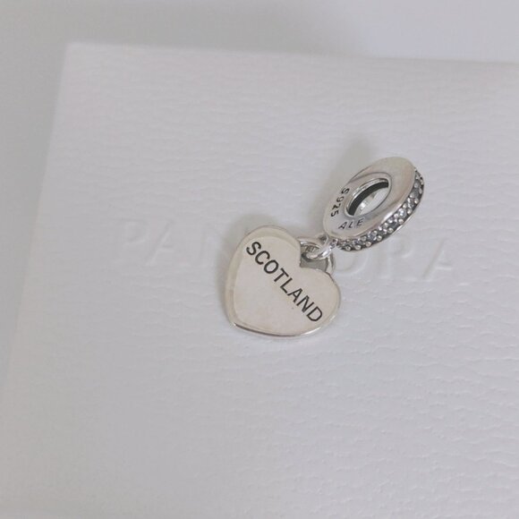 Pandora Scotland Flag Heart Travel Exclusive Dangle Charm with box - Picture 5 of 5